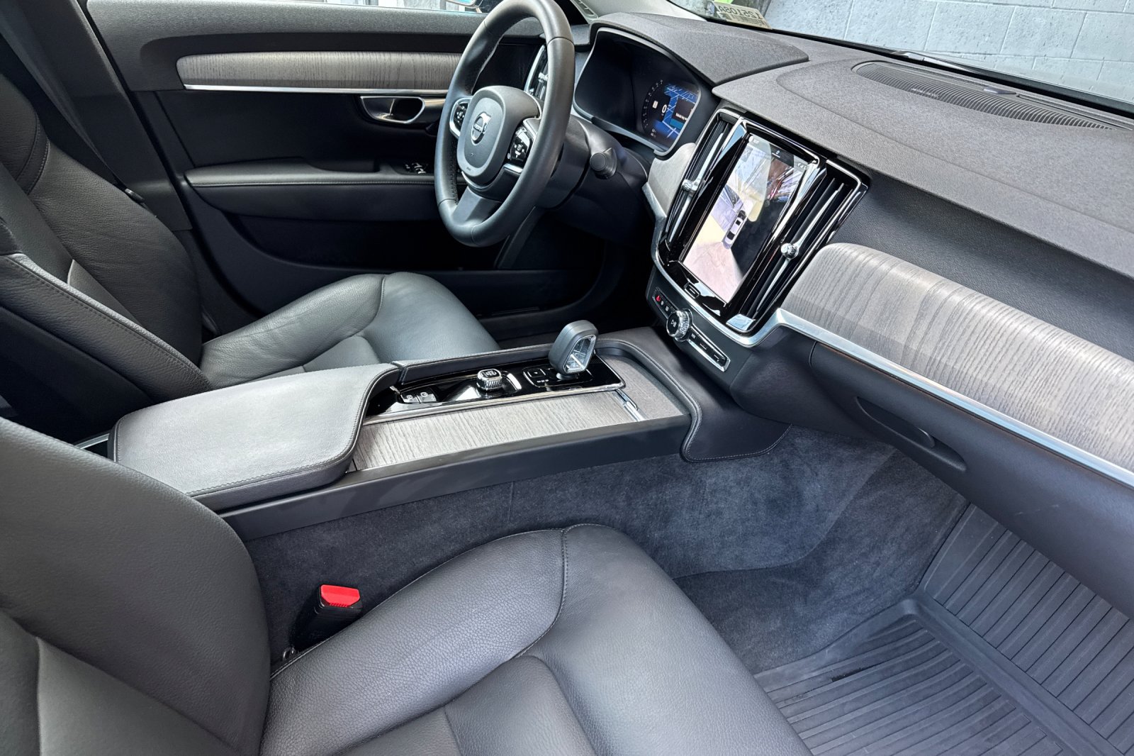 Used 2023 Volvo S90 B6 Plus w/ Protection Package Premier AWD/4WD image 15