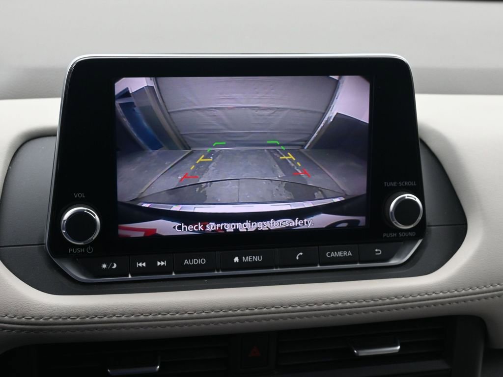 Used 2023 Nissan Rogue SV image 18