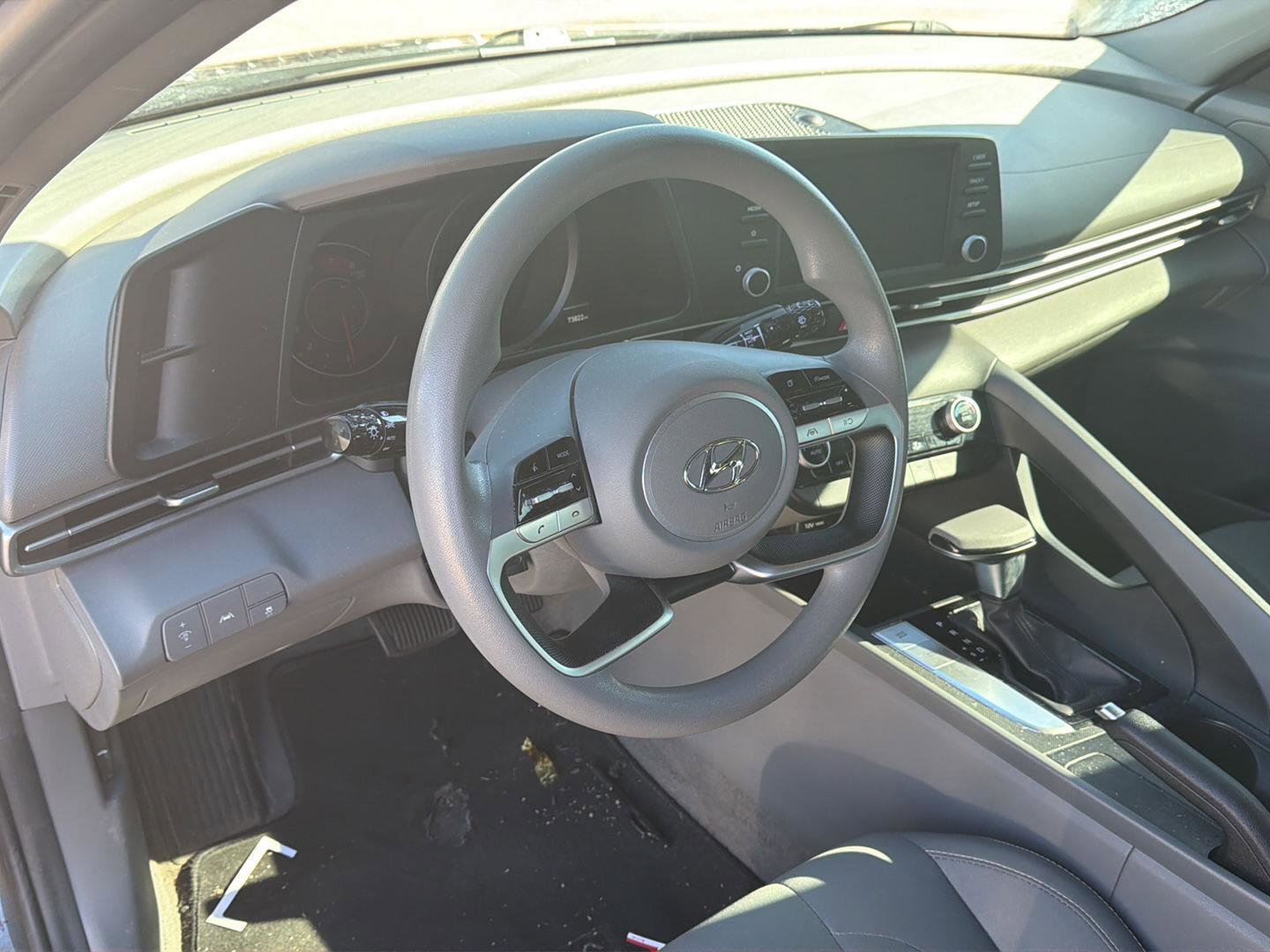 Used 2021 Hyundai Elantra SEL image 9