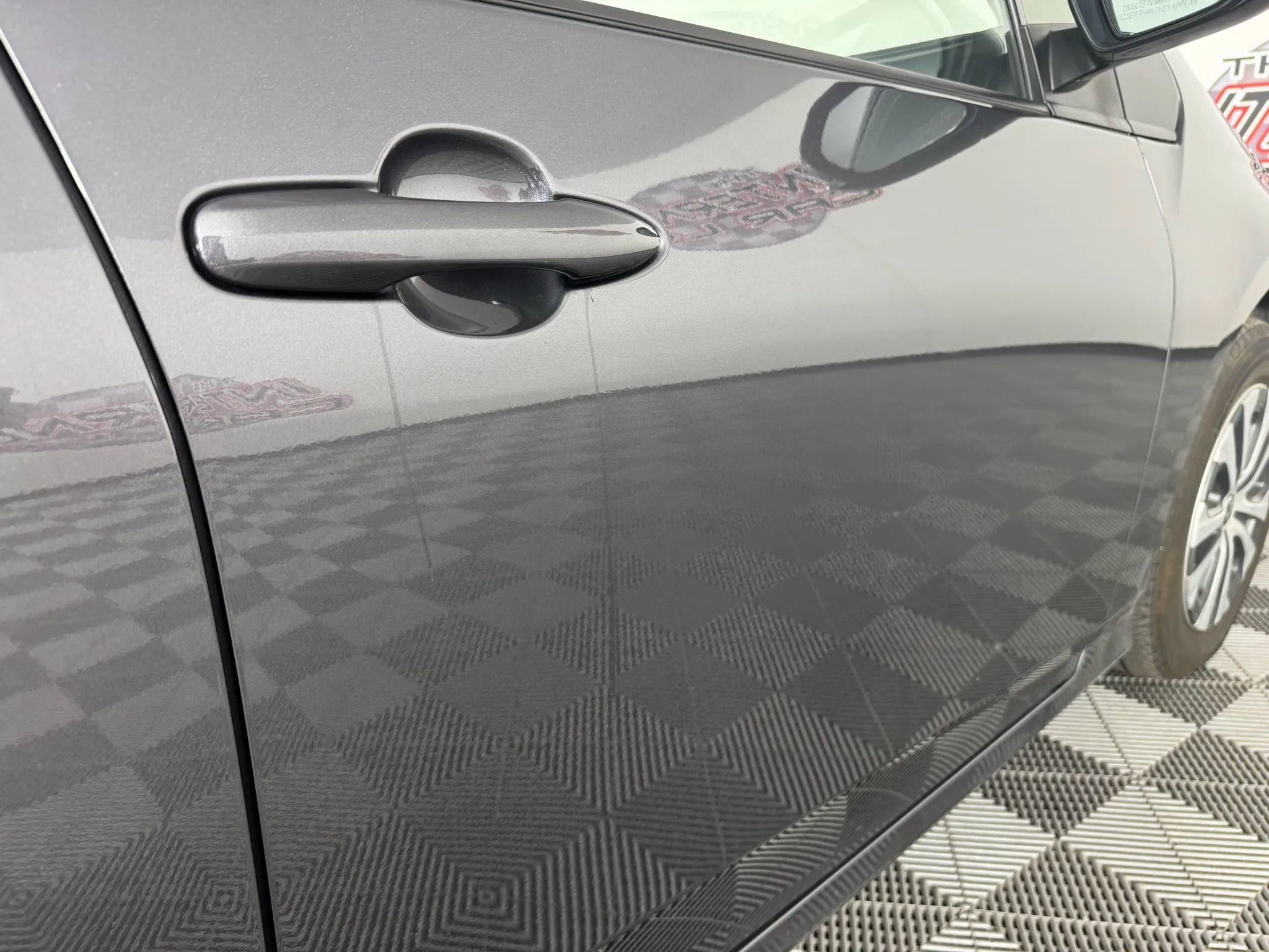 Used 2022 Toyota Prius Prime LE FWD image 30