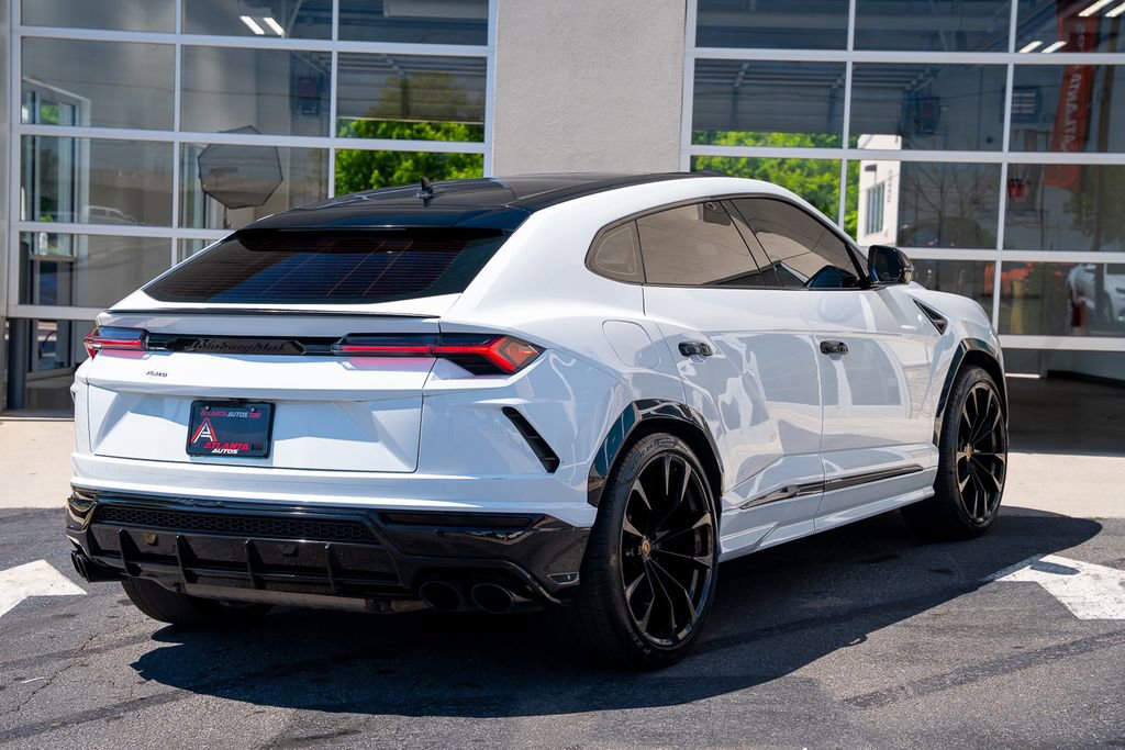 Used 2022 Lamborghini Urus AWD/4WD image 11