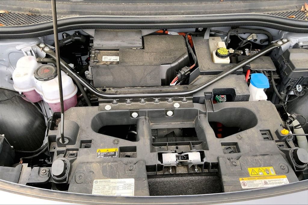 Certified 2022 Volkswagen ID.4 Pro RWD image 30