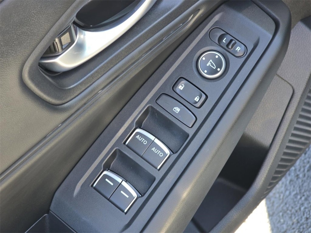 Certified 2024 Honda Accord EX image 28
