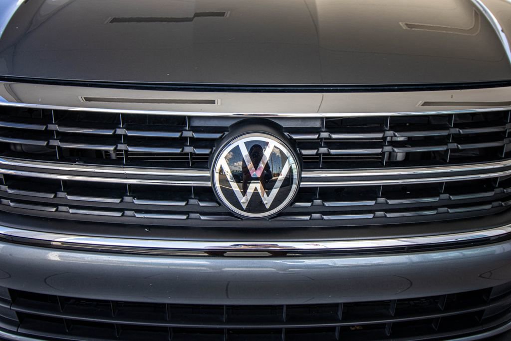 Certified 2022 Volkswagen Jetta SE image 7