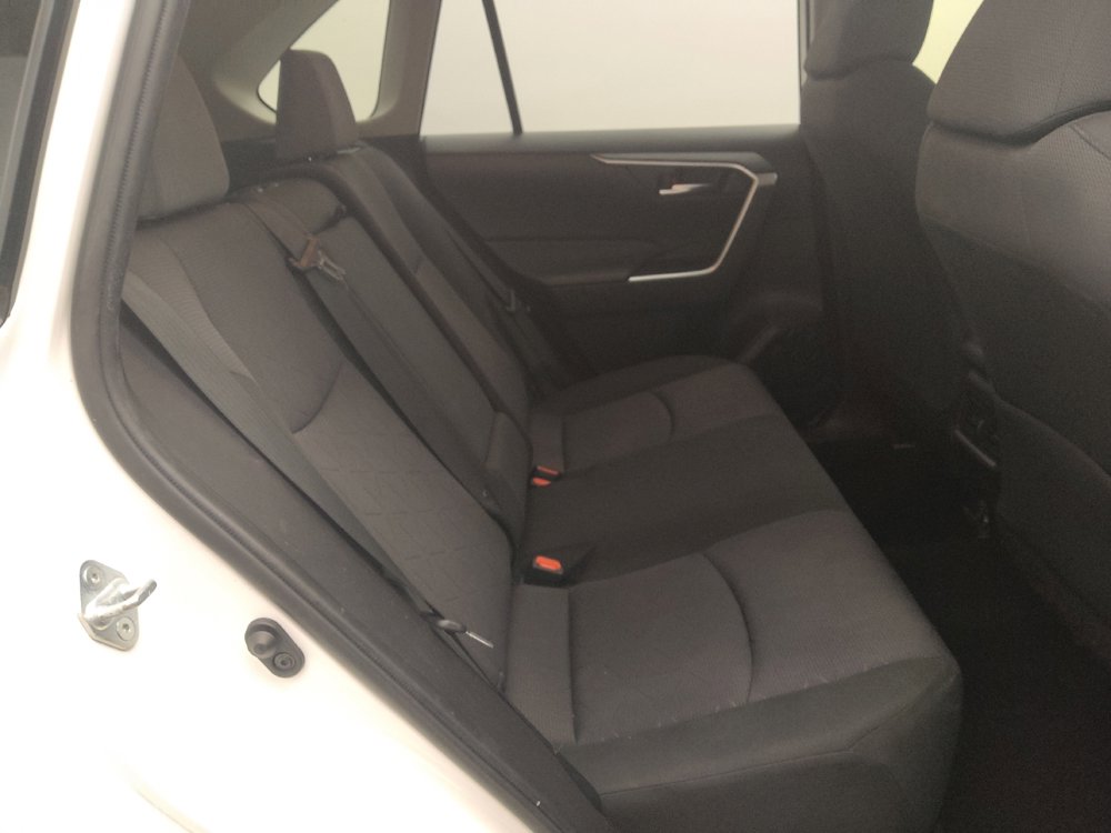 Used 2019 Toyota RAV4 XLE w/ Convenience Package image 19