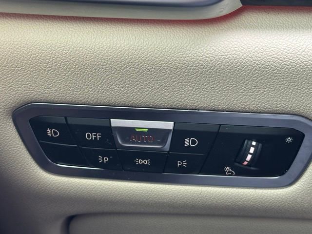 Used 2019 BMW X5 xDrive40i w/ Premium Package AWD/4WD image 18