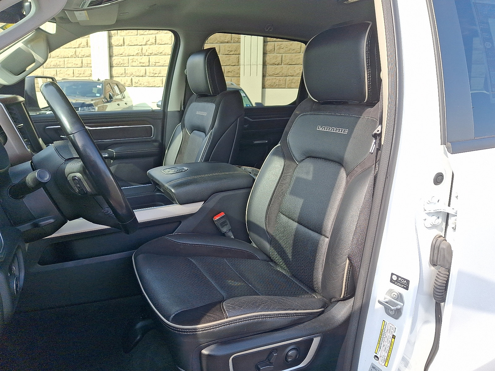 Used 2022 RAM 1500 Laramie image 13