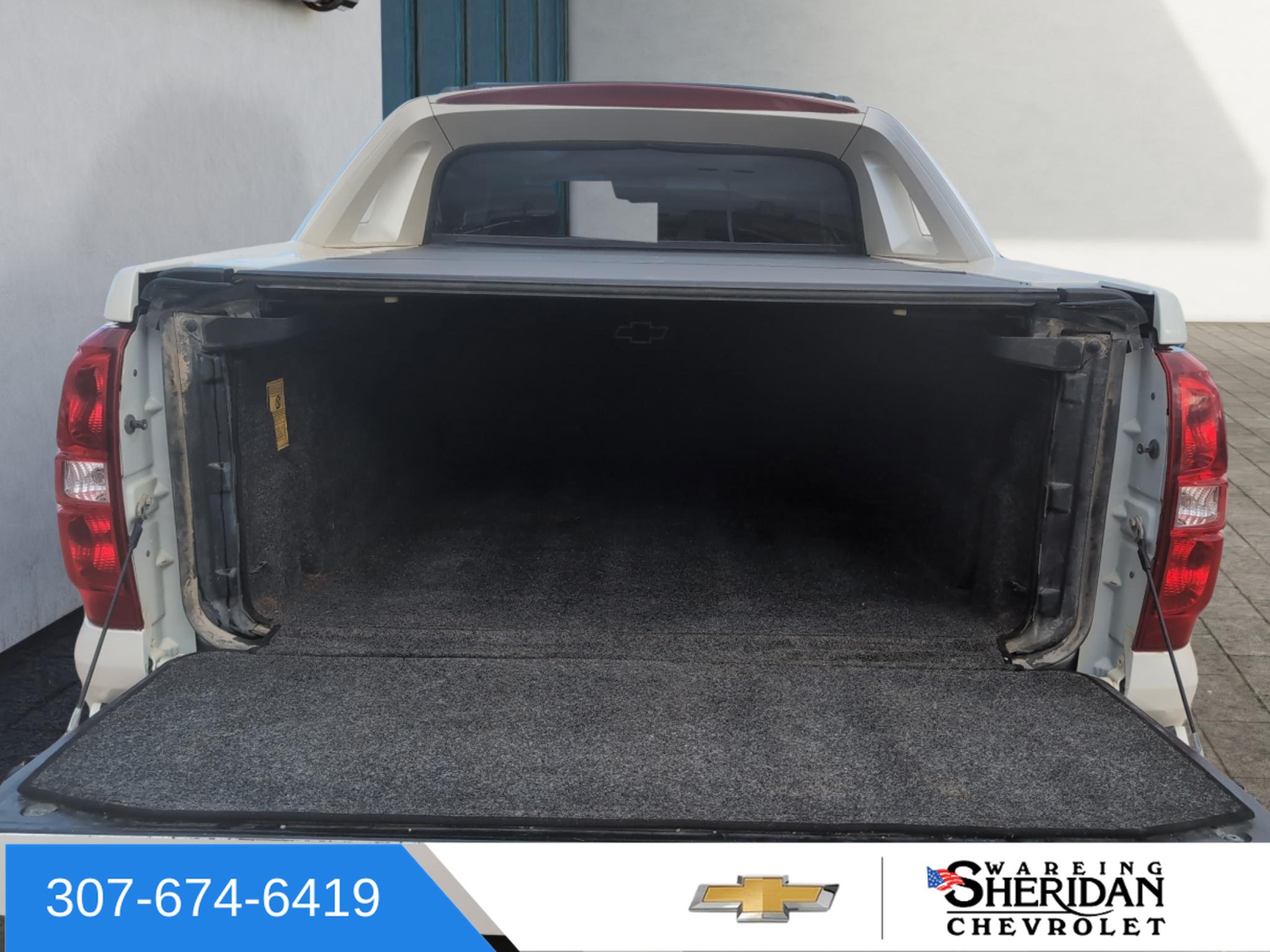 Used 2013 Chevrolet Avalanche LTZ AWD/4WD image 8