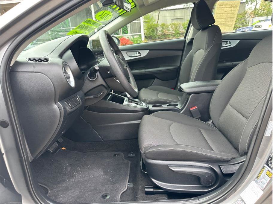 Used 2024 Kia Forte LXS image 14