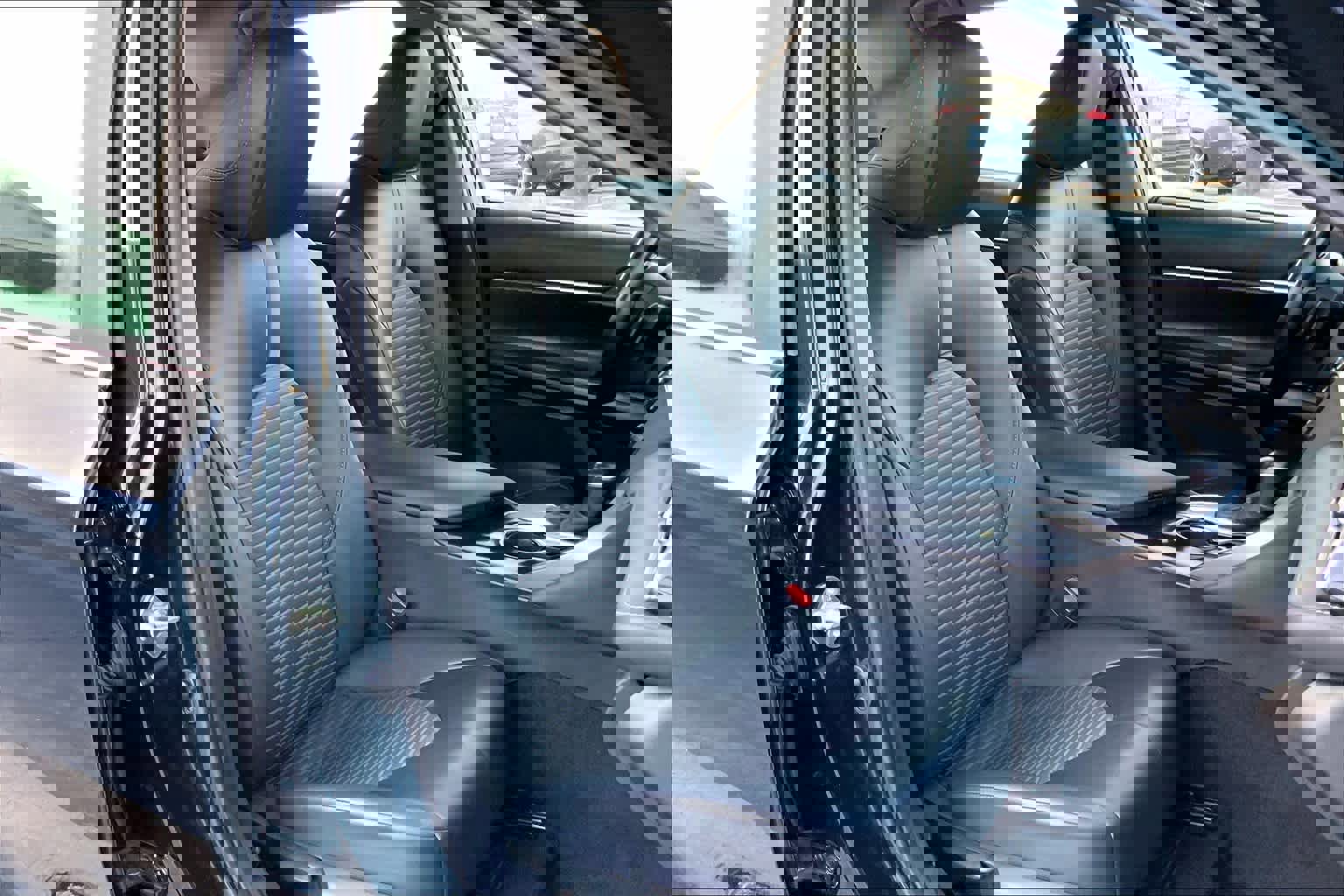 Used 2020 Toyota Camry SE image 9