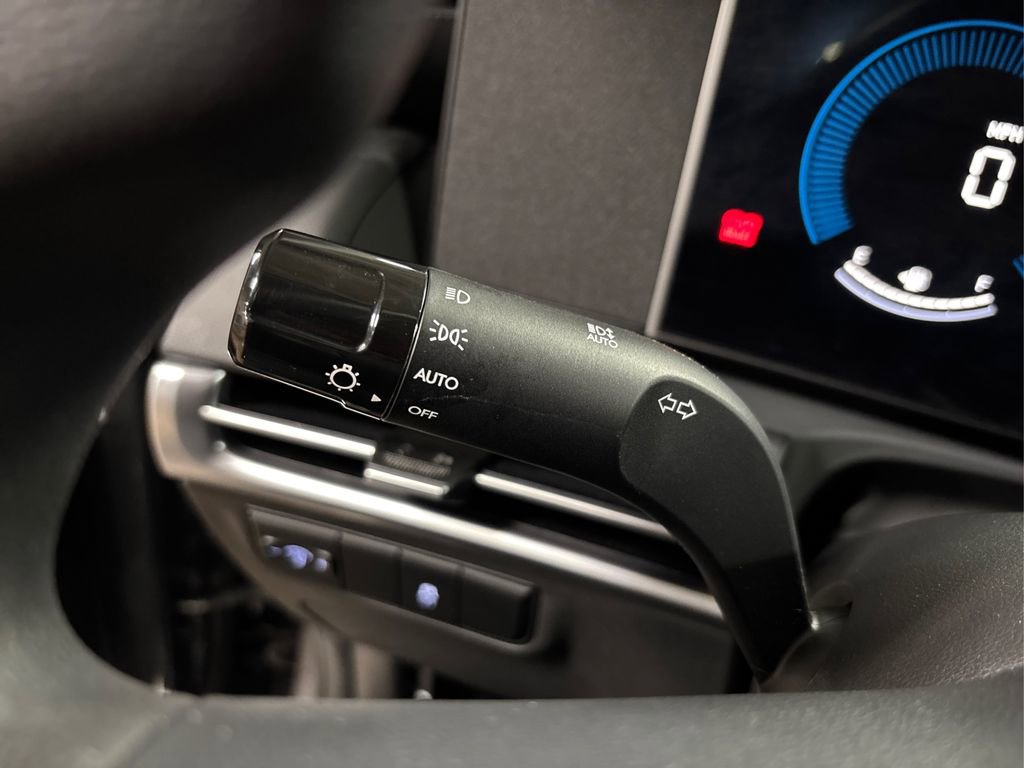 Certified 2025 Hyundai Tucson SE image 25