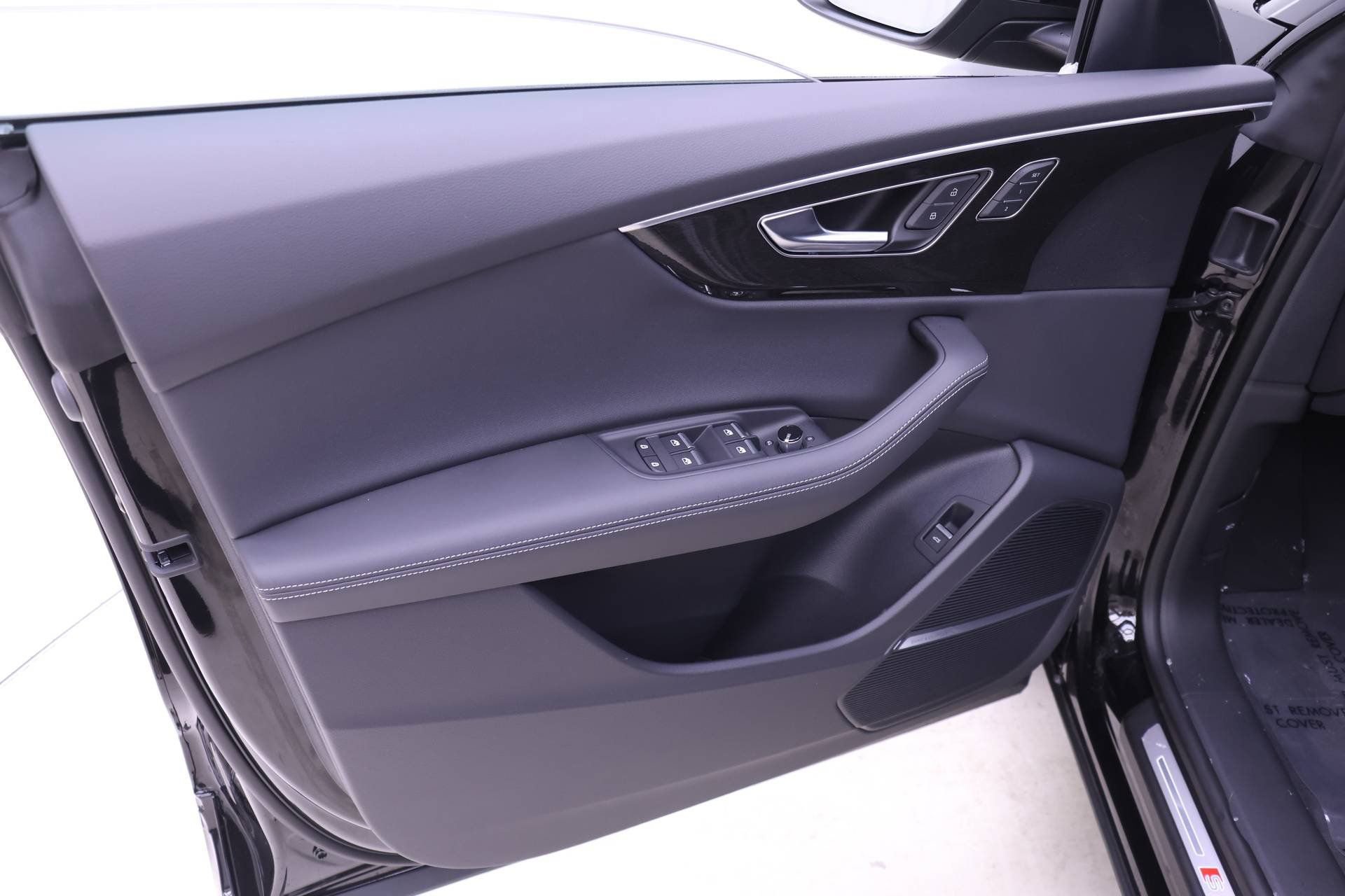 New 2026 Audi Q8 Premium Plus image 12