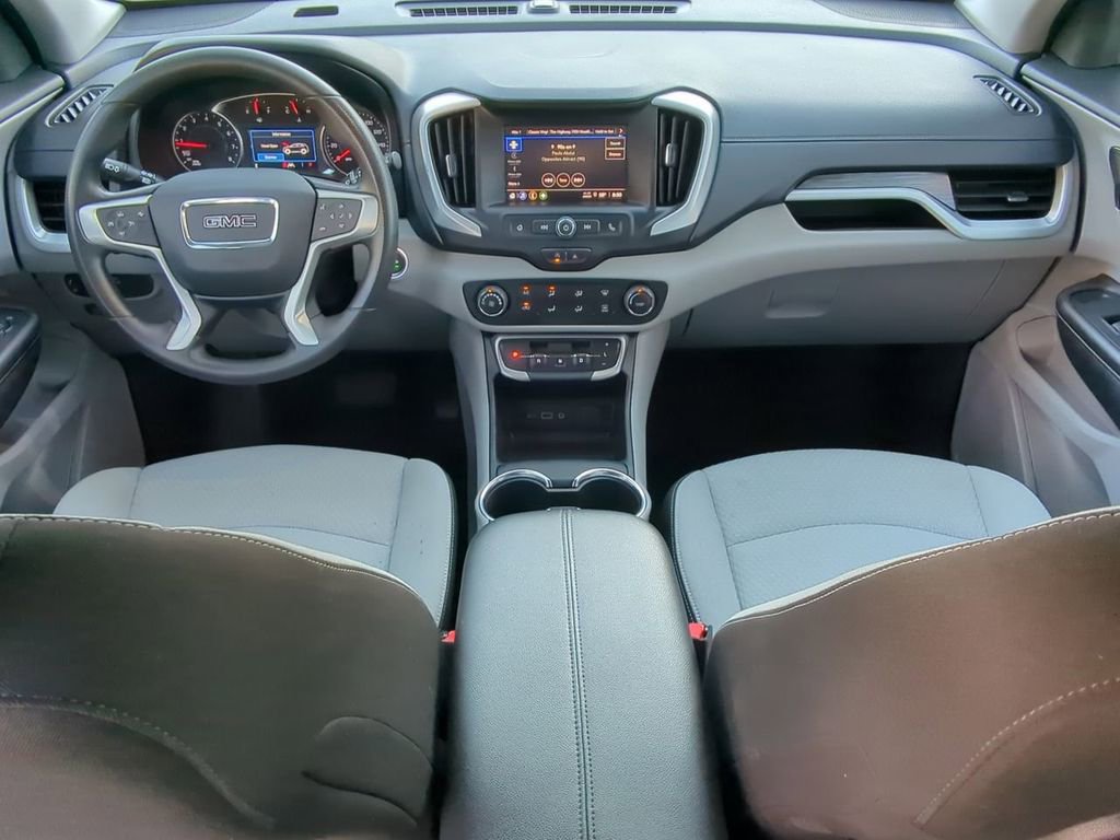 Used 2024 GMC Terrain SLE image 27