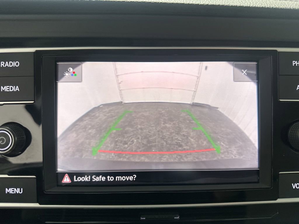 Used 2022 Volkswagen Jetta SE image 15