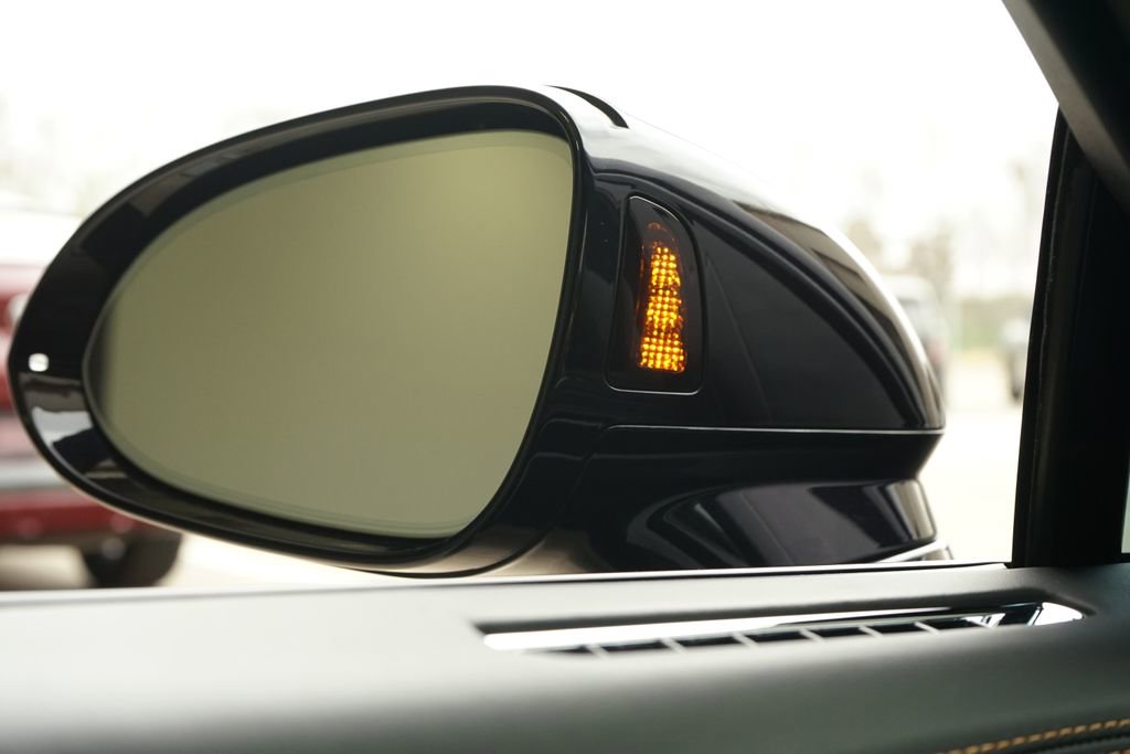 Used 2026 Bentley Flying Spur Azure image 25