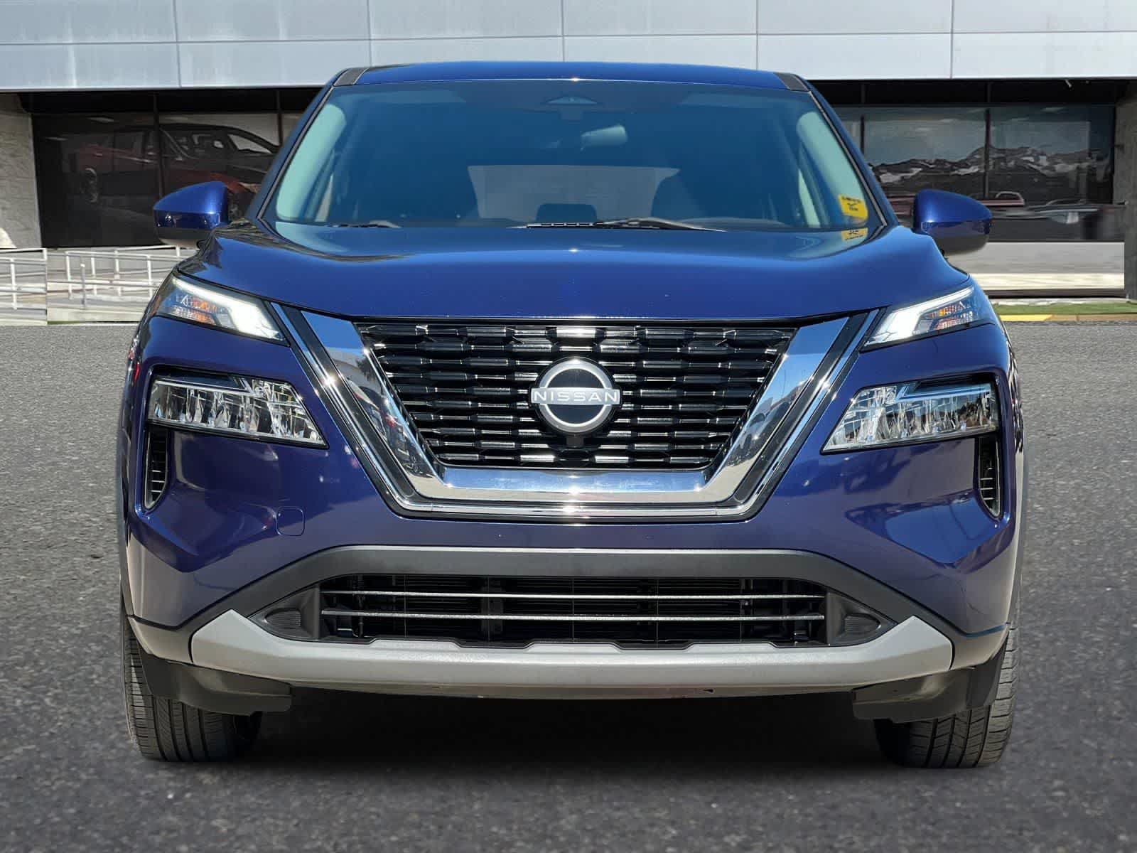Used 2023 Nissan Rogue SV FWD image 11