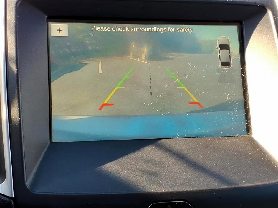 Used 2018 Ford Edge SEL w/ Equipment Group 201A image 18