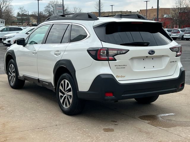 Used 2024 Subaru Outback Premium image 9
