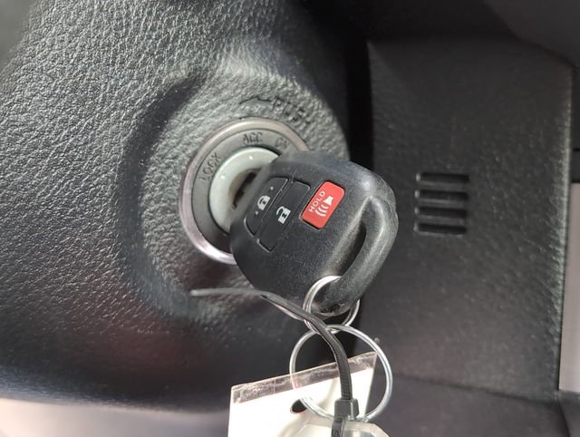 Used 2021 Toyota Tacoma SR5 RWD image 21