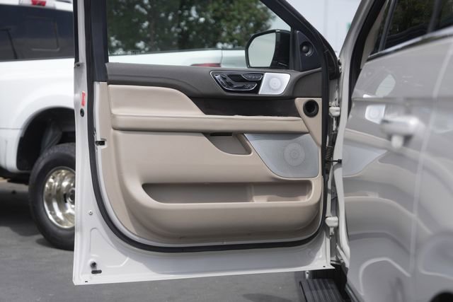 Used 2023 Lincoln Navigator L Reserve image 32