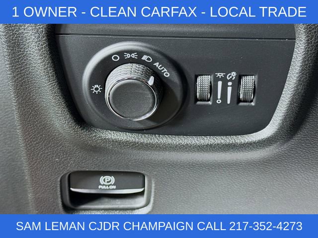 Used 2023 Jeep Grand Cherokee Laredo AWD/4WD image 10