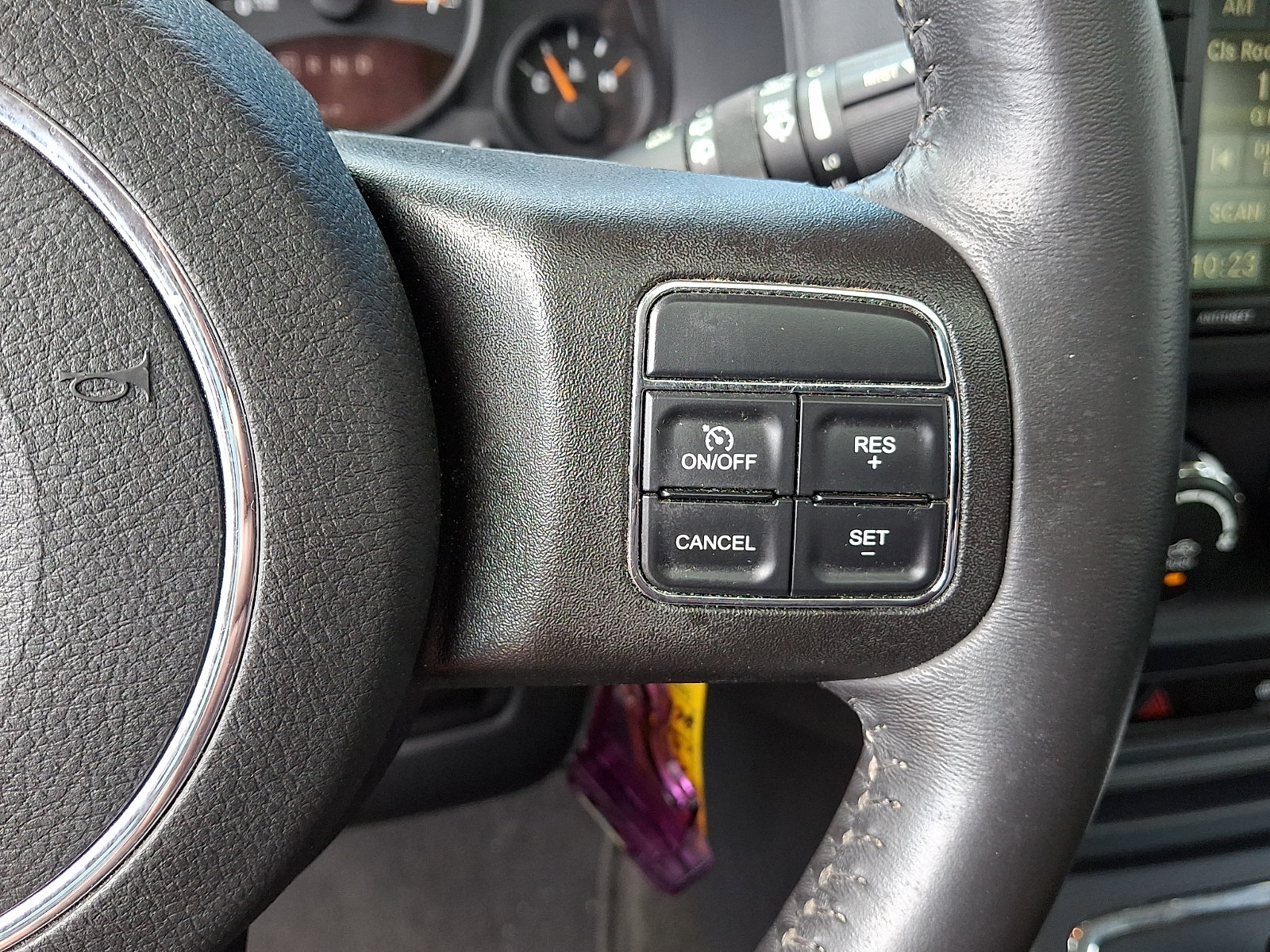 Used 2016 Jeep Patriot High Altitude AWD/4WD image 23