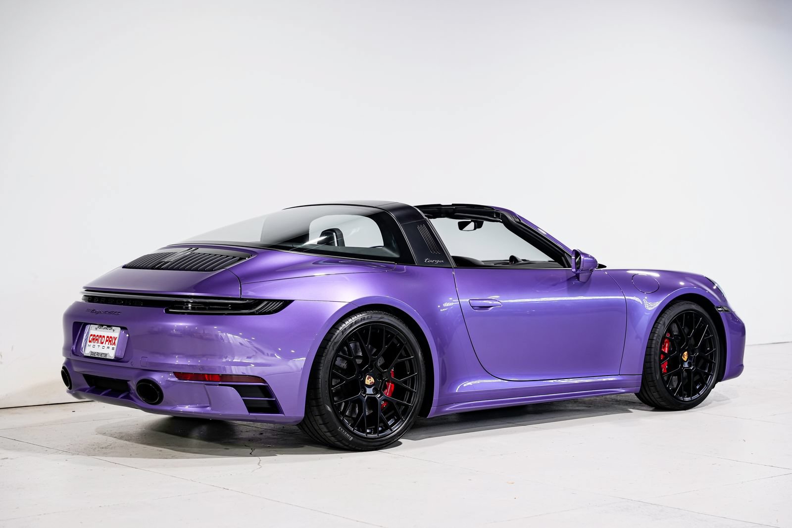 Used 2024 Porsche 911 Targa 4 GTS AWD/4WD image 4