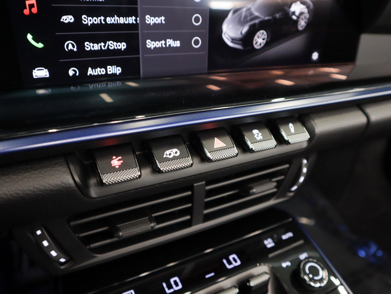 Used 2025 Porsche 911 Carrera T image 27