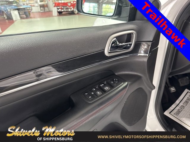 Used 2018 Jeep Grand Cherokee Trailhawk image 13