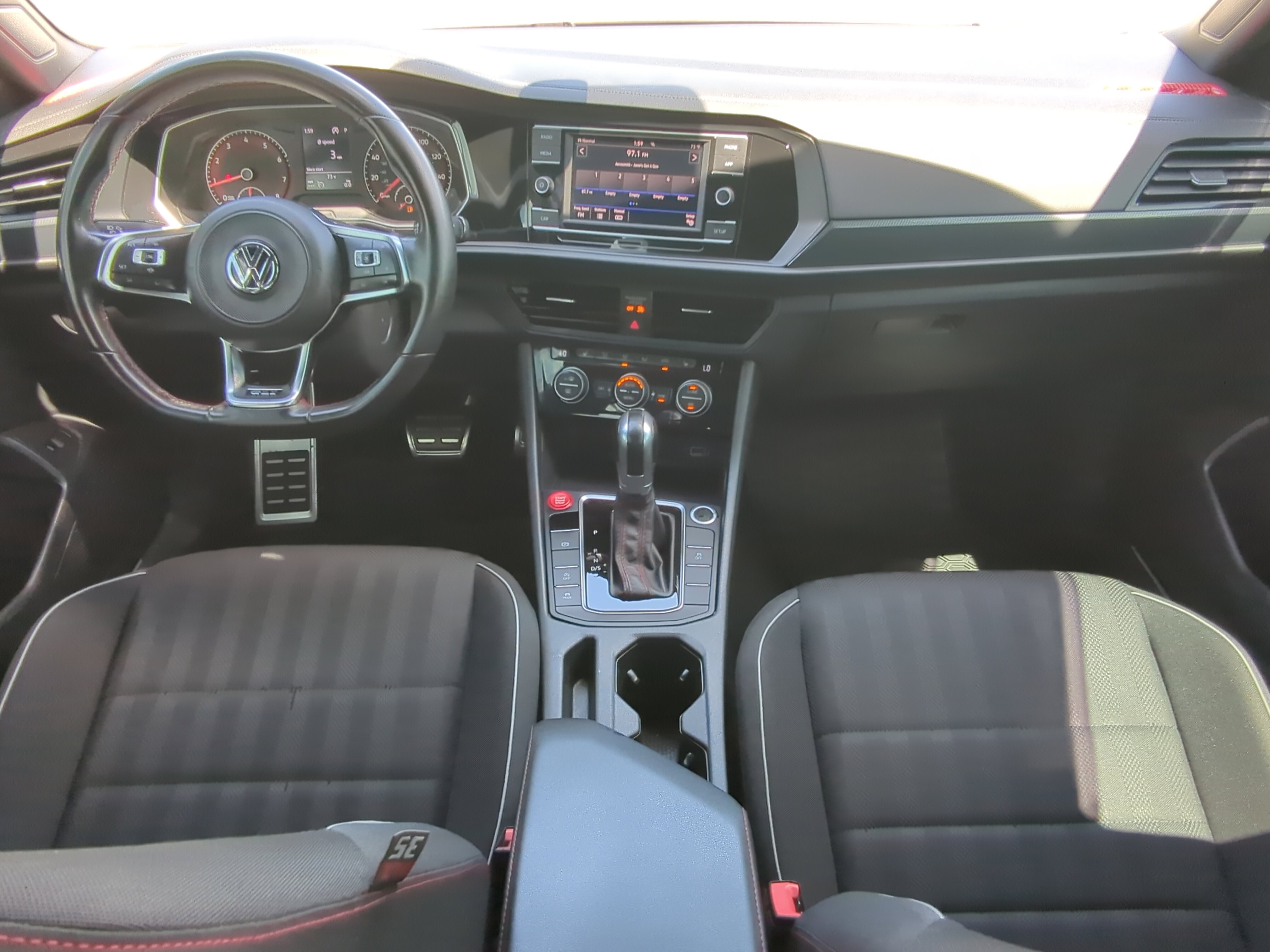 Used 2019 Volkswagen Jetta GLI FWD image 12