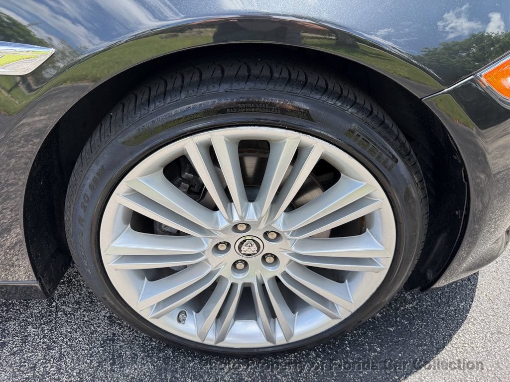 Used 2011 Jaguar XJ L RWD image 86