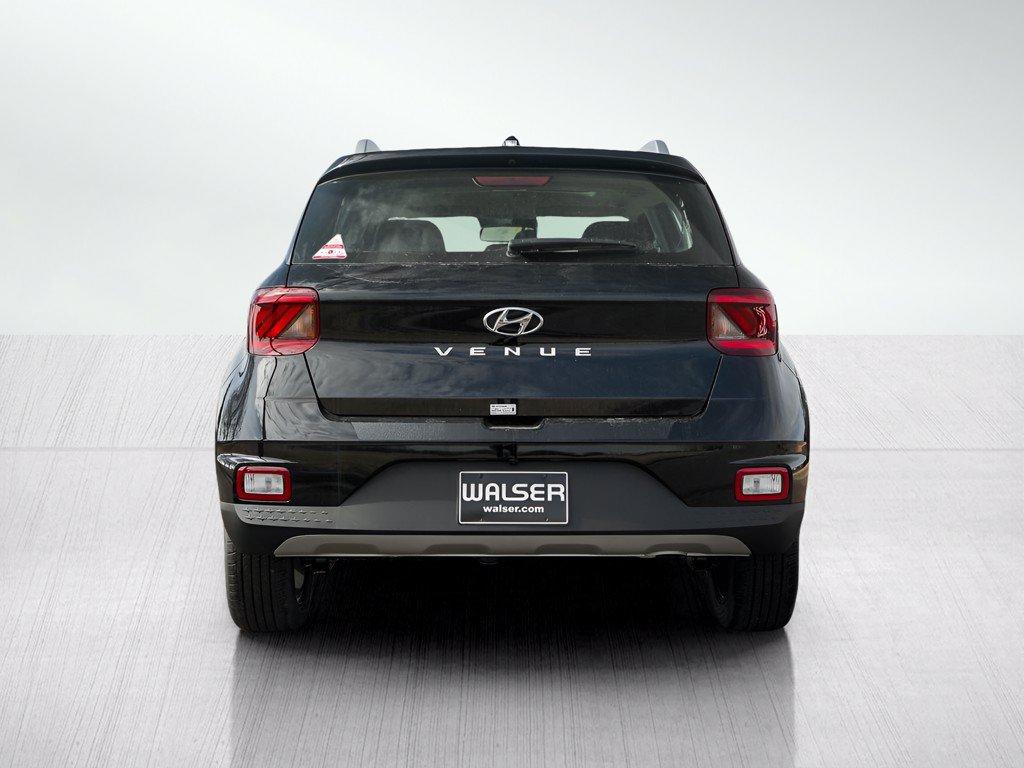 New 2026 Hyundai Venue SEL FWD image 5