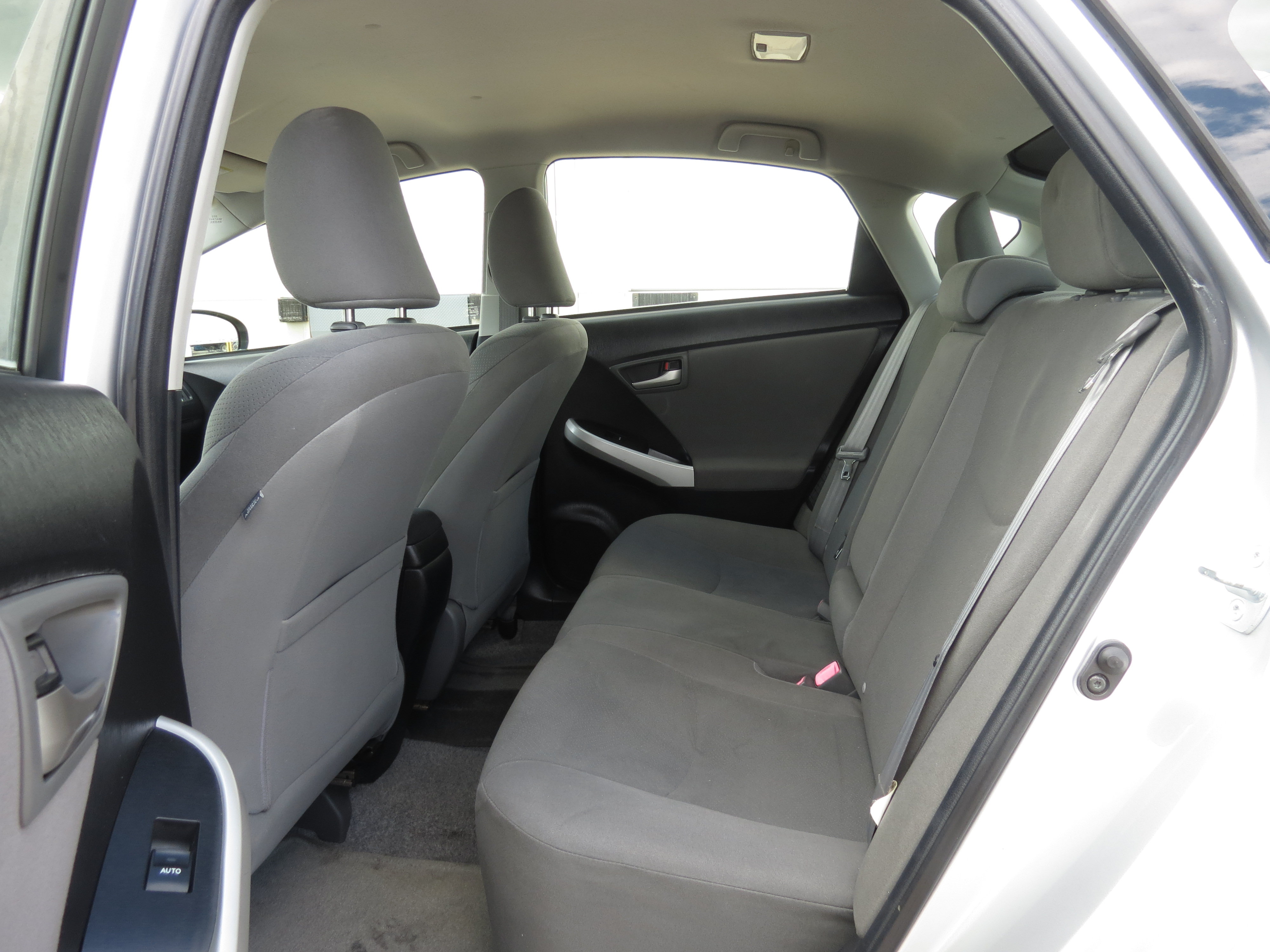 Used 2013 Toyota Prius Two FWD image 27