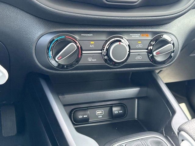 Used 2025 Kia Soul LX w/ LX Technology Package image 20