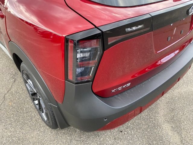 New 2026 Nissan Kicks SR w/ SR Premium Package AWD/4WD image 9