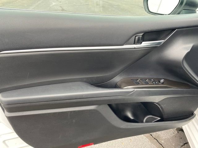 Used 2023 Toyota Camry SE image 15