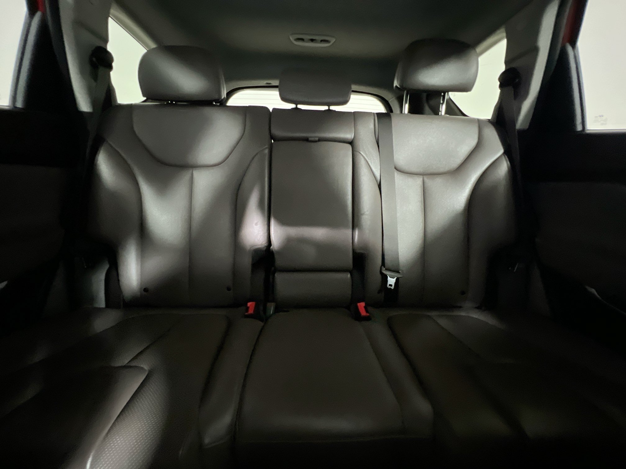 Used 2020 Hyundai Santa Fe Limited FWD image 32