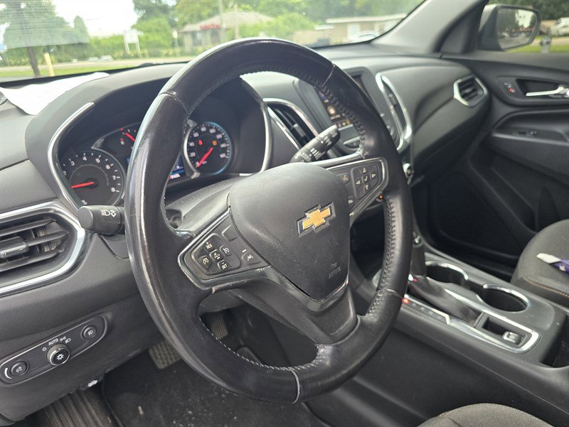 Used 2021 Chevrolet Equinox LT w/ Driver Convenience Package image 13