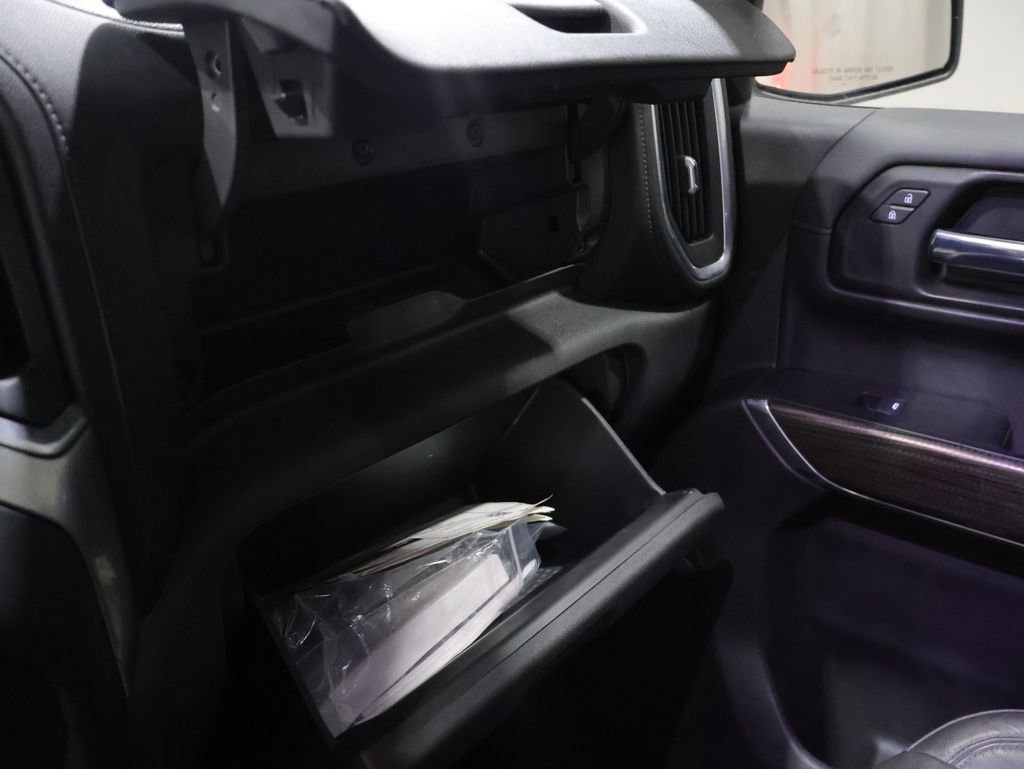 Used 2020 Chevrolet Silverado 1500 RST image 36