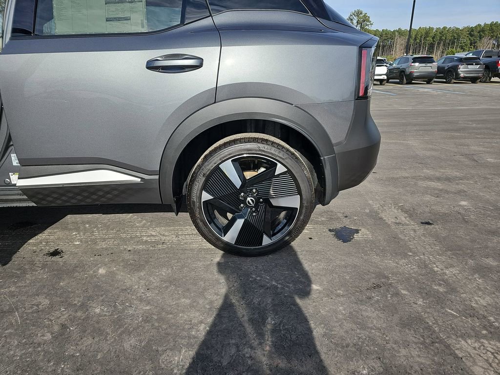 New 2026 Nissan Kicks SR FWD image 35