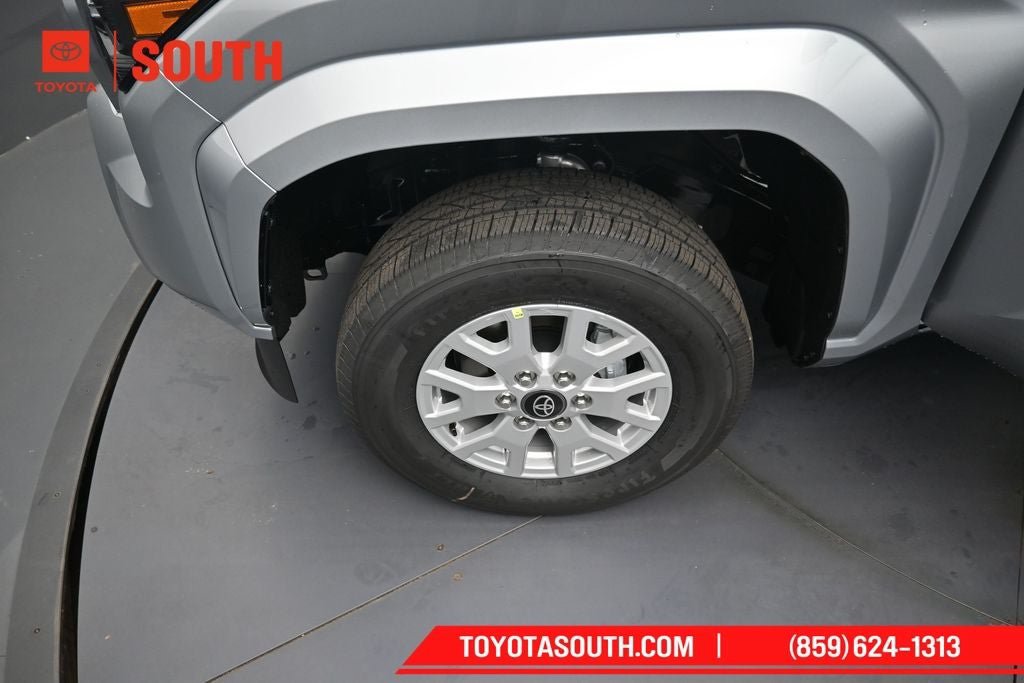 New 2026 Toyota Tacoma SR5 RWD image 32