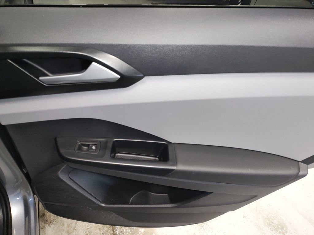 Used 2022 Volkswagen Taos SE image 14