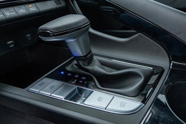 Certified 2025 Hyundai Elantra Blue image 20