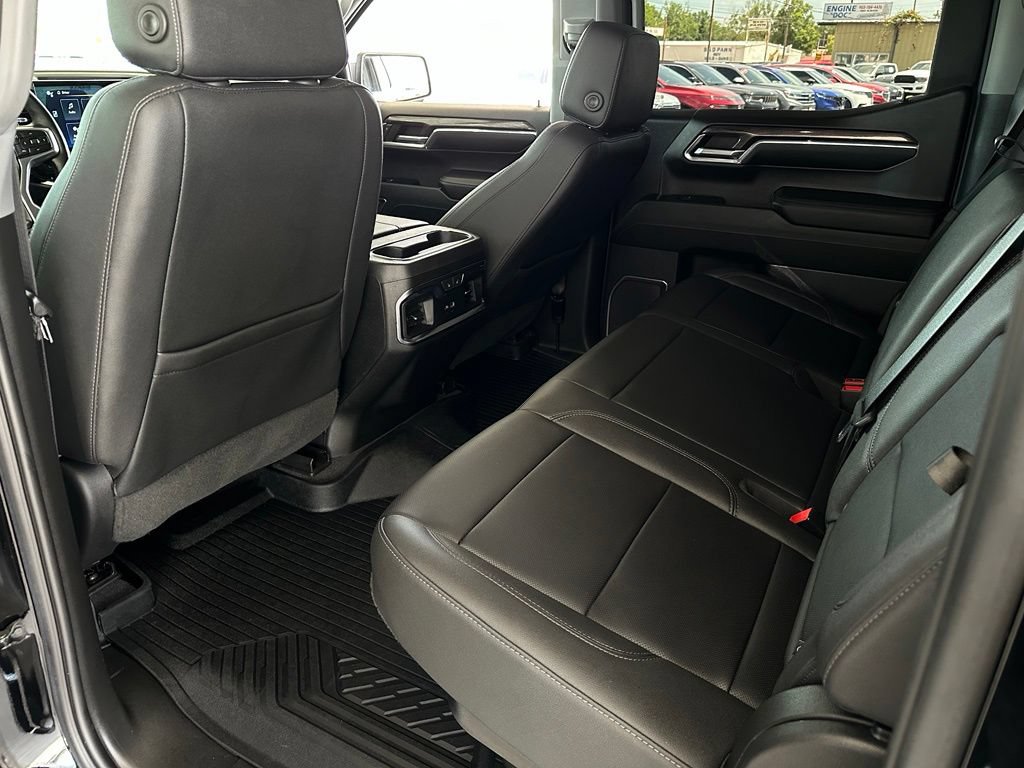 Used 2023 Chevrolet Silverado 1500 LTZ AWD/4WD image 15