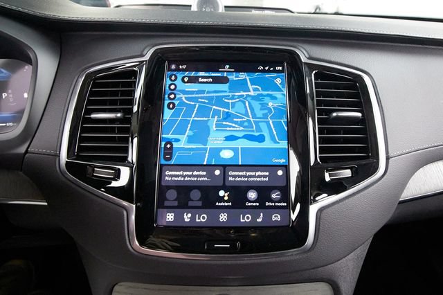 Certified 2023 Volvo XC90 B6 Ultimate w/ Lounge Package AWD/4WD image 16