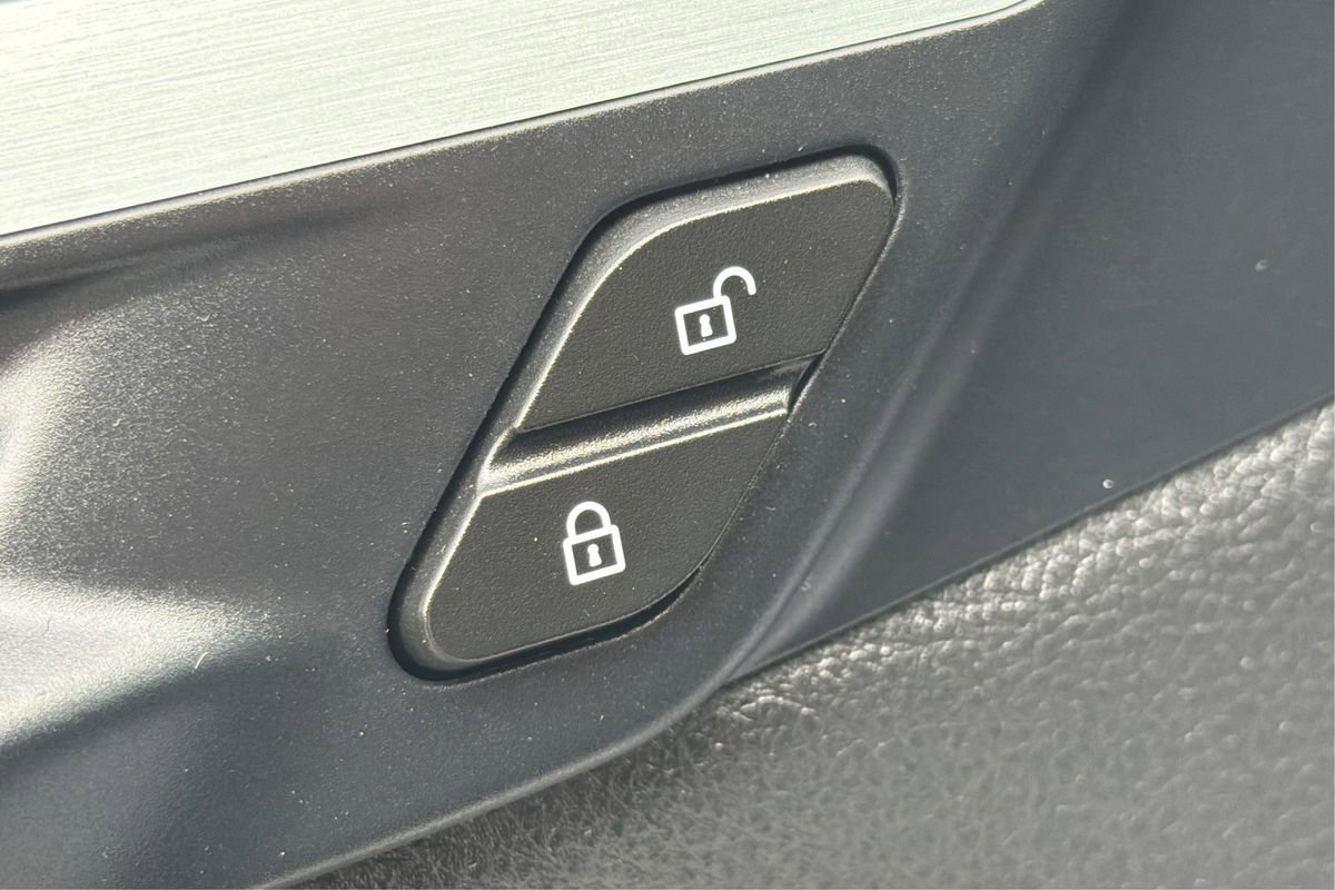 Used 2018 BMW X1 xDrive28i image 38