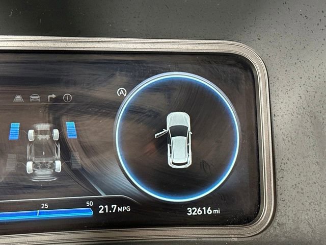 Certified 2022 Hyundai Kona Limited w/ Cargo Package image 18