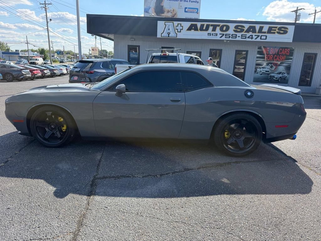 Used 2017 Dodge Challenger R/T Plus RWD image 1
