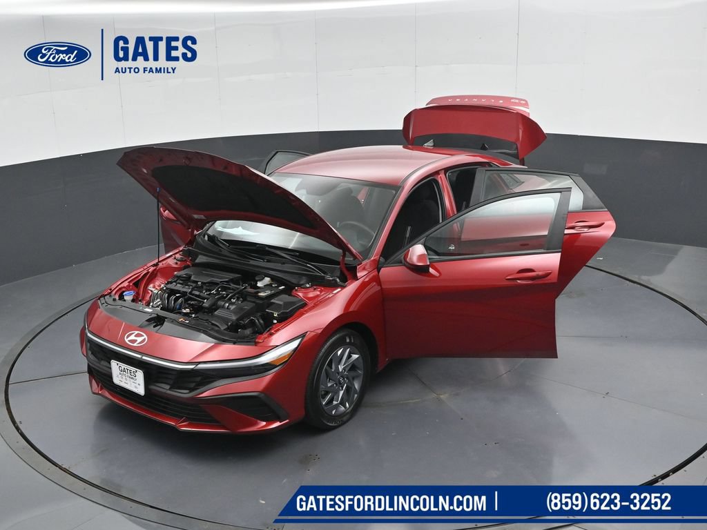 Used 2024 Hyundai Elantra SEL FWD image 54