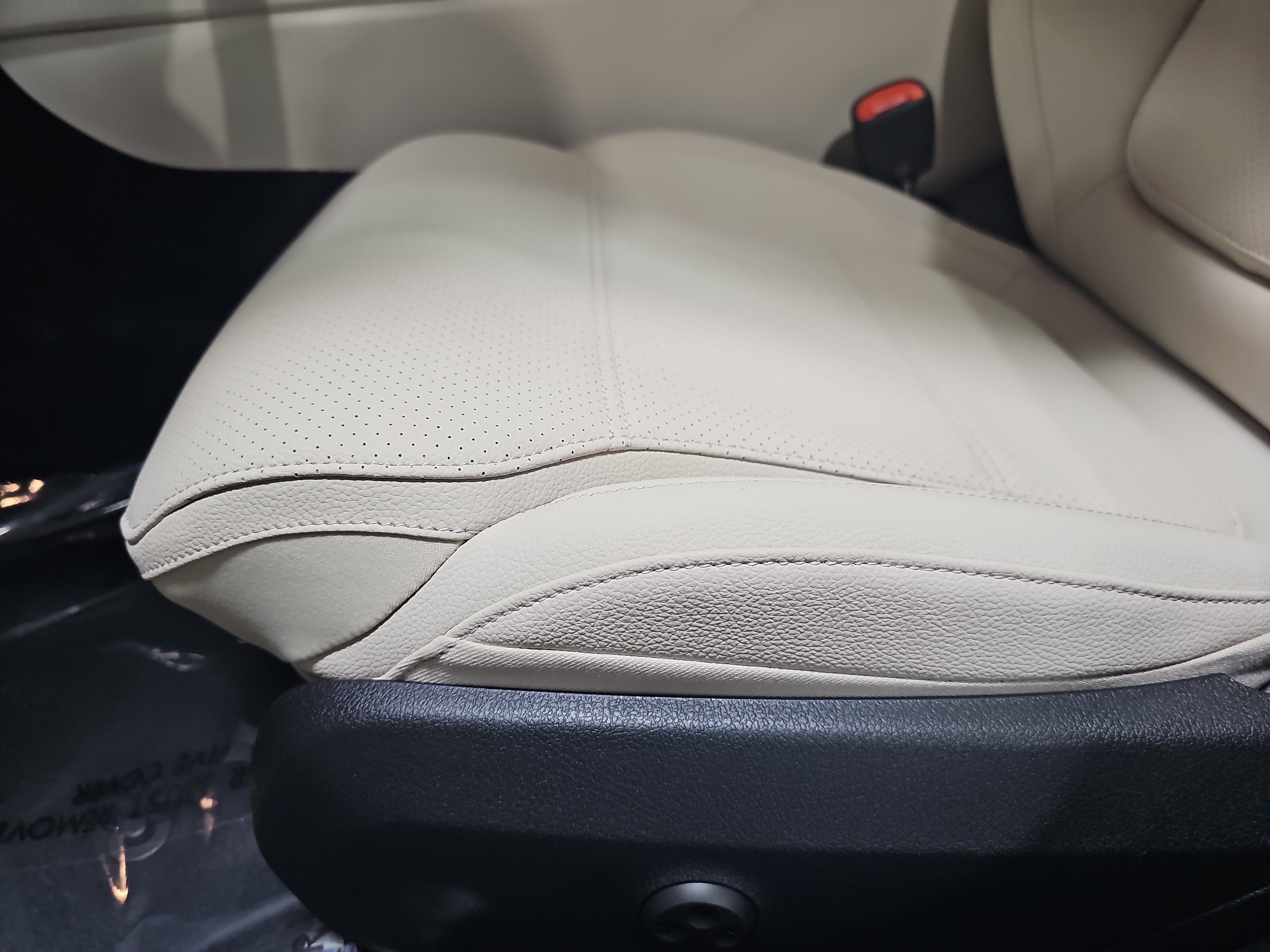 New 2026 Mercedes-Benz C 300 4MATIC Sedan image 29